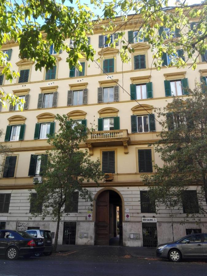 Domus Crescenzio - Guest House Ρώμη Εξωτερικό φωτογραφία